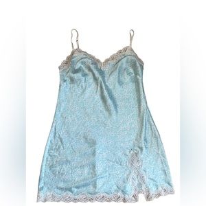 Victoria’s Secret Lace Chemise Medium